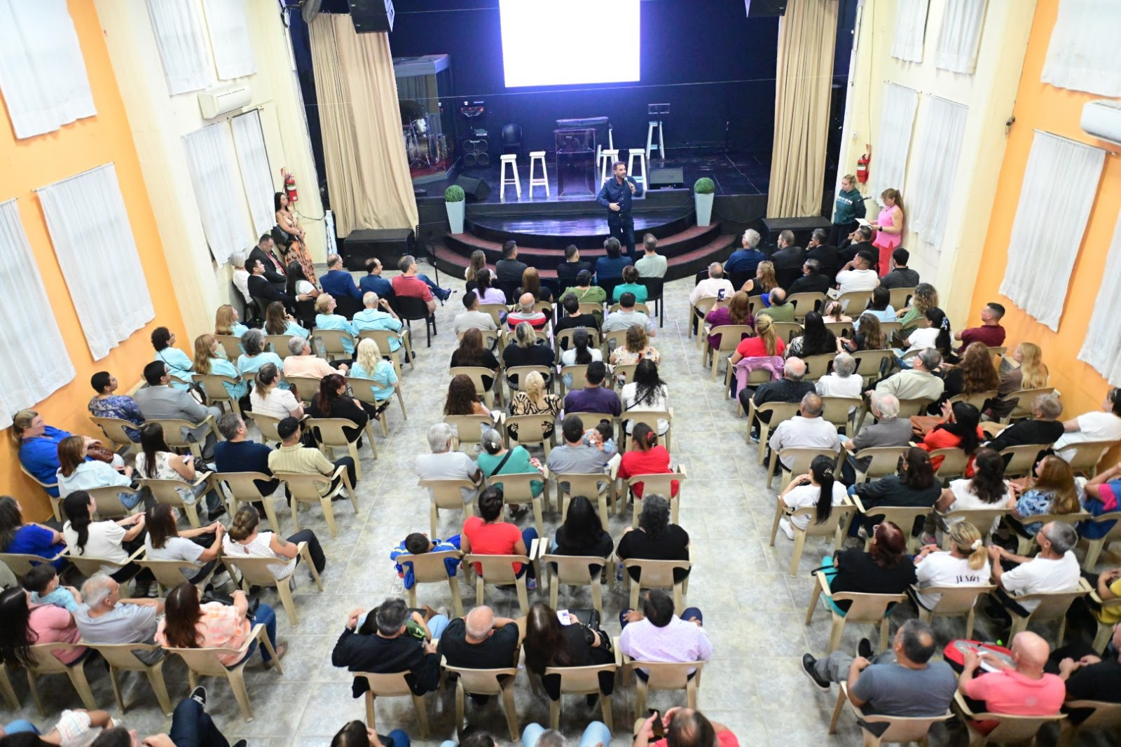 NOTICIAS ESCOBAR: ESCOBAR CREO UN CERTIFICADO PARA FORMALIZAR EL ACOMPA&Ntilde;AMIENTO ESPIRITUAL DE TODAS LAS ORGANIZACIONES RELIGIOSAS