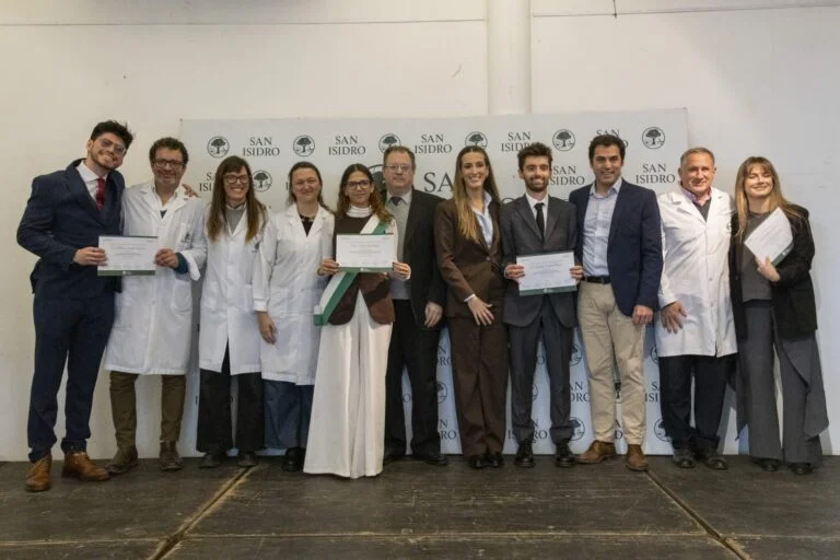 San Isidro reconoci&oacute; a los 96 nuevos especialistas egresados de sus hospitales municipales