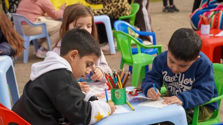 M&aacute;s de 100 mil ni&ntilde;os disfrutaron sus vacaciones de invierno en Merlo