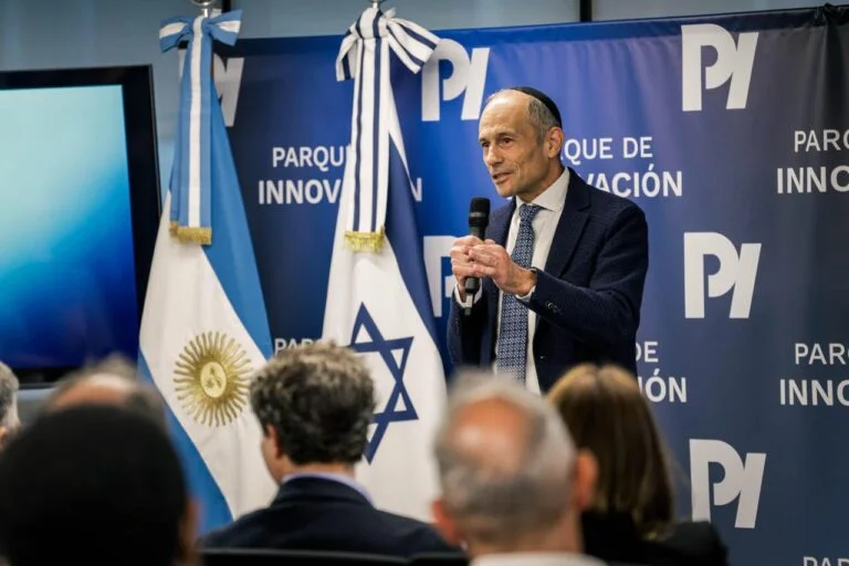 Nueva movilidad: la Ciudad se prepara para empezar a probar autos aut&oacute;nomos