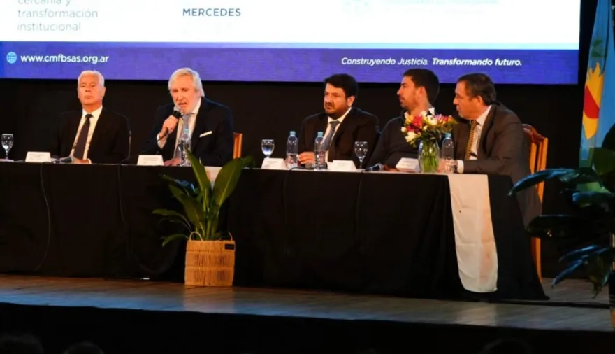 Kicillof lider&oacute; una mesa de trabajo para preparar la Peregrinaci&oacute;n a Luj&aacute;n antes de la visita del Papa