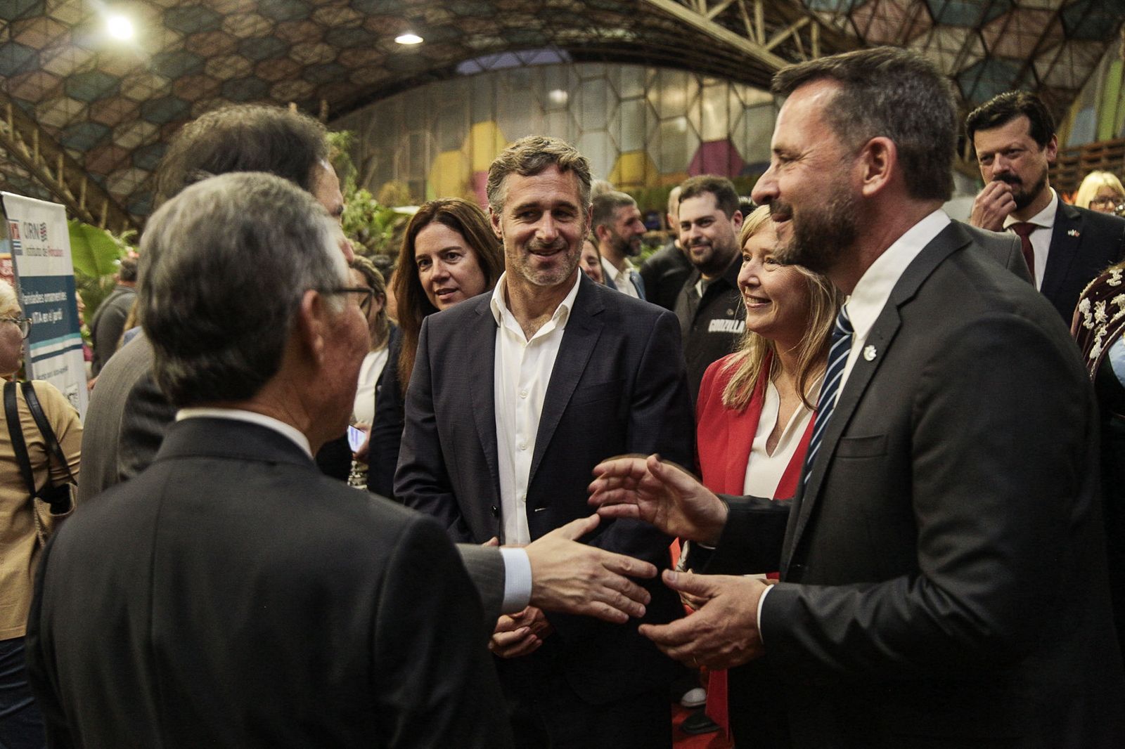 NOTICIAS PILAR:"ACHAVAL ACOMPAÑO LA APERTURA DE LA FIESTA DE LA FLOR EN ESCOBAR"