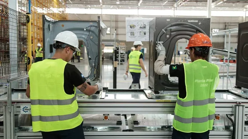 NOTICIAS PILAR:PAIS IMPORTADOR