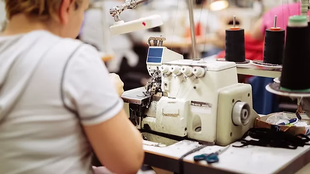 El Indec con malas noticias: industria manufacturera cay&oacute; 3,2% interanual en agosto y la construcci&oacute;n 4,4% 