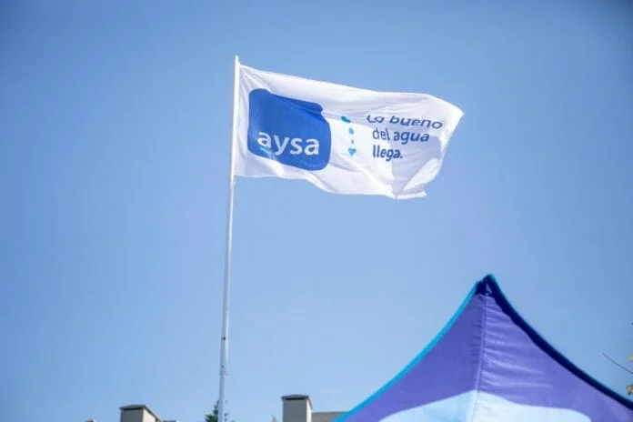 Ordenan a AySA a garantizar la calidad del servicio y frenan su privatizaci&oacute;n