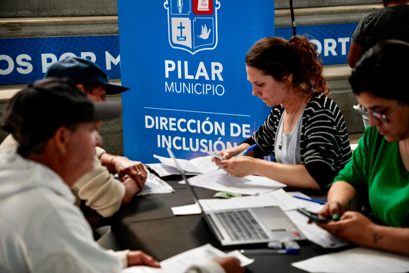 NOTICIAS PILAR:achaval acompaño a vecinos con discapacidad en un nuevo operativo de inclusion.