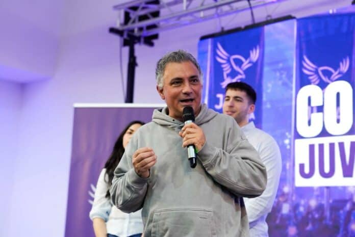 Sebasti&aacute;n Pareja reuni&oacute; a m&aacute;s de mil j&oacute;venes libertarios en Mor&oacute;n: &ldquo;Ser&aacute;n clave para los desaf&iacute;os que tenemos por delante hacia 2027&rdquo;