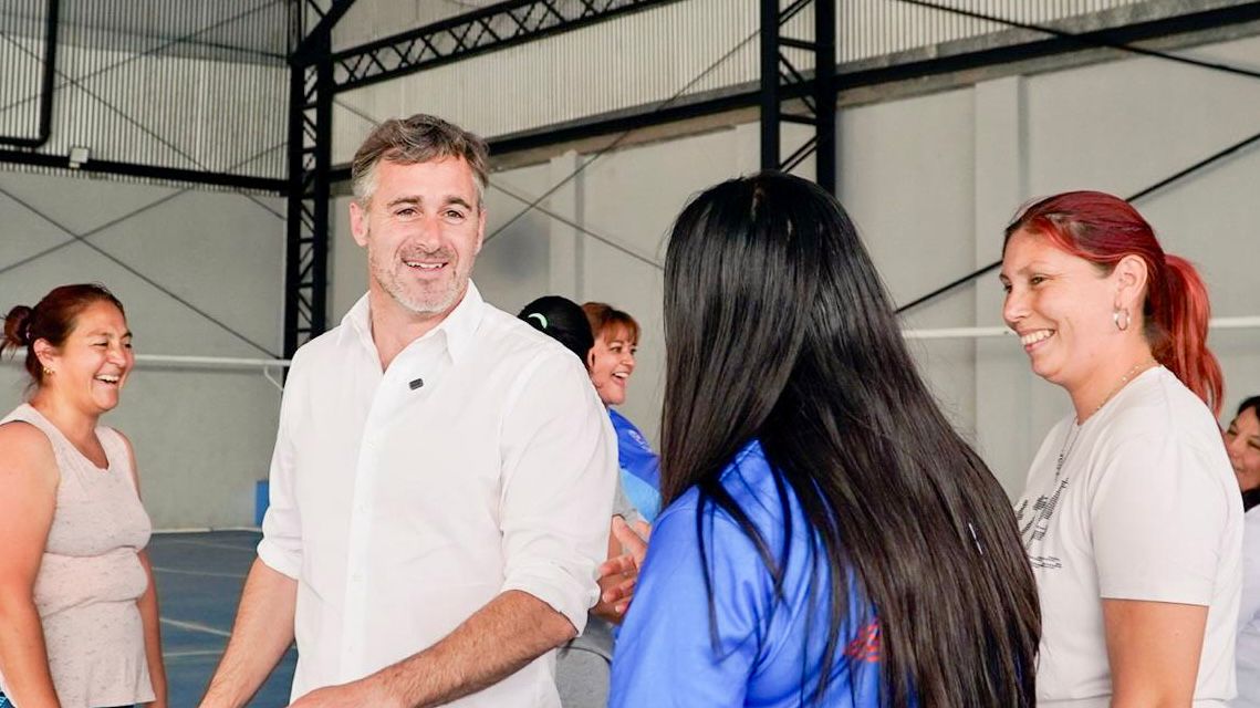 NOTICIAS PILAR. ACHAVAL ACOMPAÑO LAS ACTIVIDADES DEL CENTRO COMUNITARIO "PAPA FRANSISCO" JUNTO A LOS VECINOS.