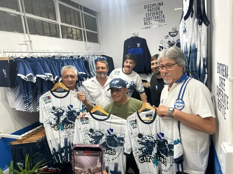 NOTICIAS PILAR: LA PREVIA CON EL PRESIDENTE DE LA ASOCIACION DE VETERANOS DE GUERRA DE PILAR A HORAS DE LA SEMIFINAL CON INGLATERRA .
