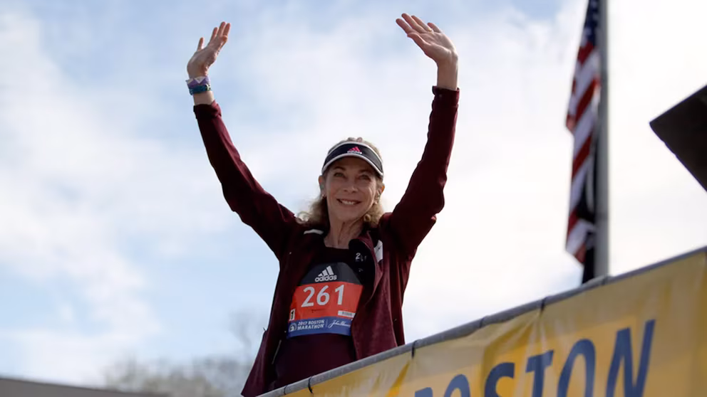 Kathrine Switzer en la Marat&oacute;n de Boston: el desaf&iacute;o a una norma excluyente y el costo p&uacute;blico de correr contra las reglas