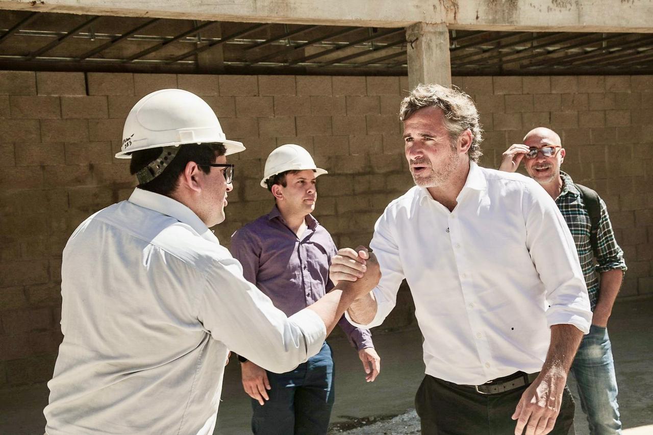 NOTICIAS PILAR:ACHAVAL RECORRIO EL AVANCE DE LA OBRA DE LA SECUNDARIA N° 25 EN DEL VISO