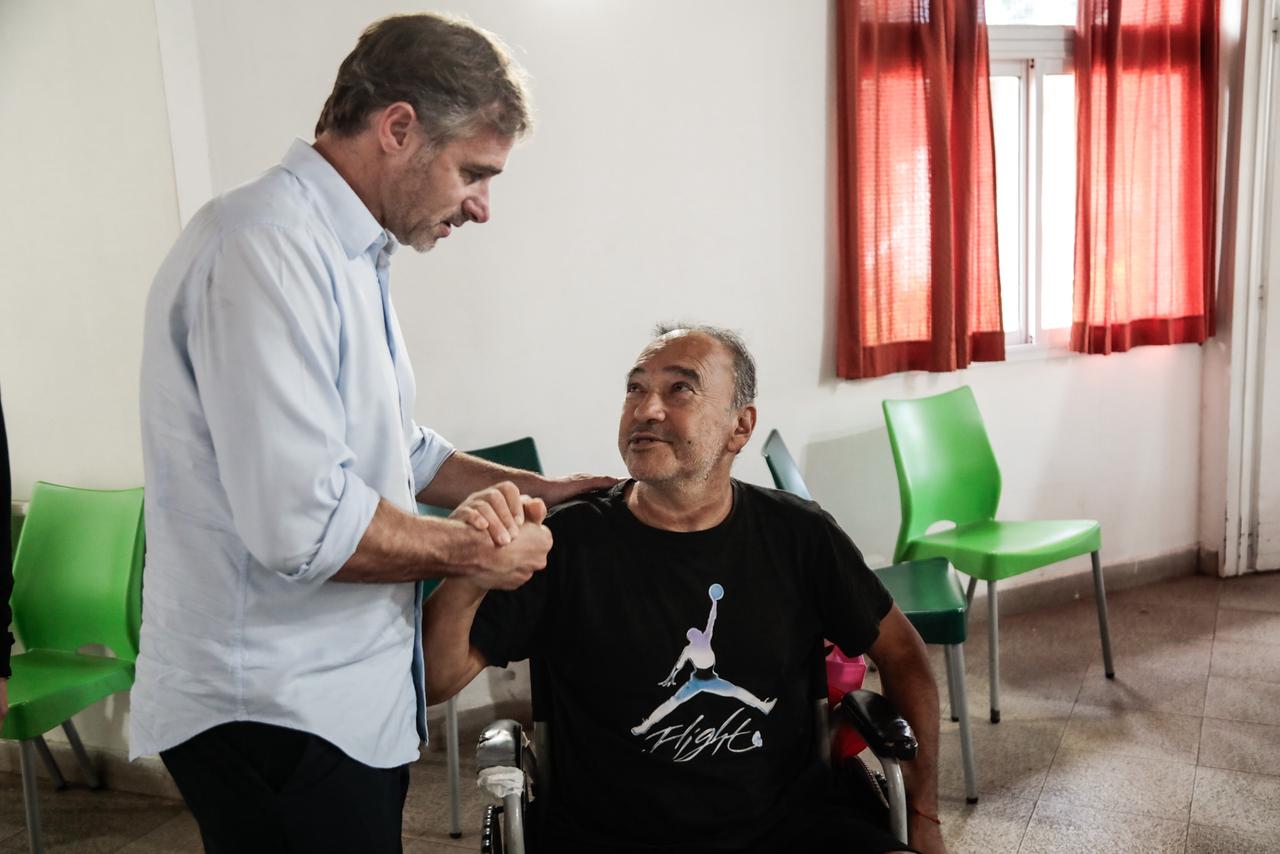 NOTICIAS PILAR:ACHAVAL VISITO PILARES DE ESPERANZA