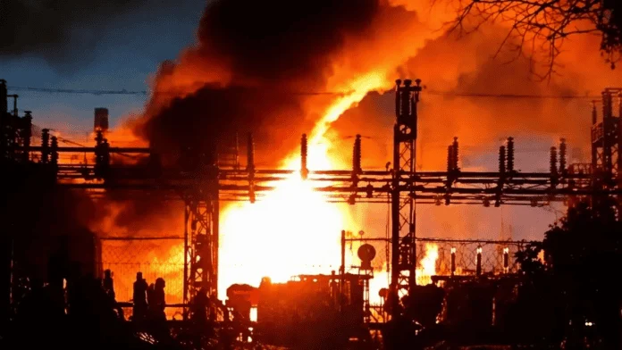 Un incendio en una subestaci&oacute;n dej&oacute; sin luz a miles de usuarios de La Plata, Tolosa y Gonnet