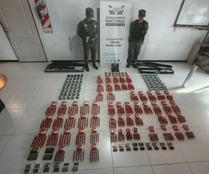Secuestran en Z&aacute;rate 4.600 municiones, 1.400 cartuchos y tres armas que eran enviadas por encomienda