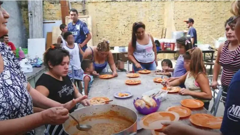 Desempleo y changas de supervivencia: la dura vida en los comedores del Conurbano