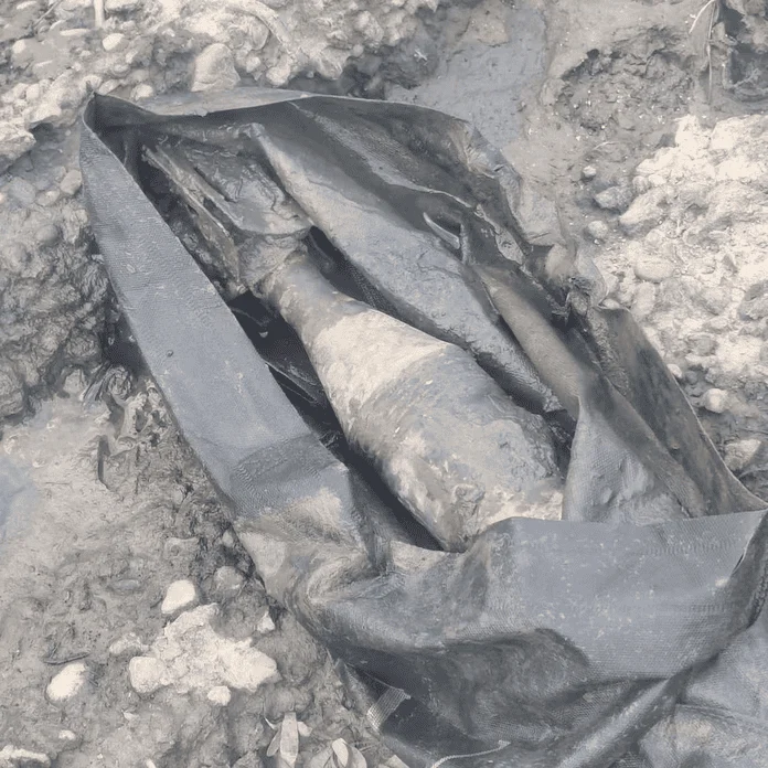 Encontraron un posible proyectil de mortero junto al r&iacute;o en San Isidro