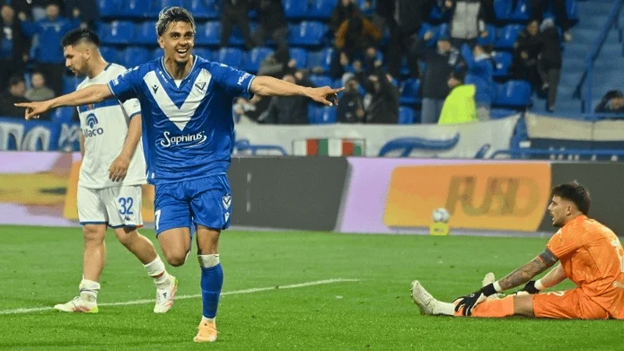 Tigre lo empat&oacute; dos veces pero V&eacute;lez se lo gan&oacute; sobre el final en Liniers