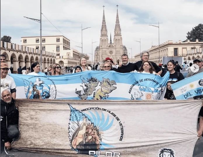 Laurent acompa&ntilde;&oacute; a los excombatientes de Pilar en la primera peregrinaci&oacute;n nacional de veteranos a Luj&aacute;n 21 septiembre 2026