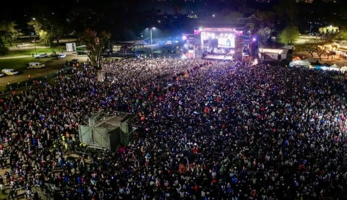 Cazzu reunió a 45 mil personas en una nueva edición del Festival Urbano de Moreno
