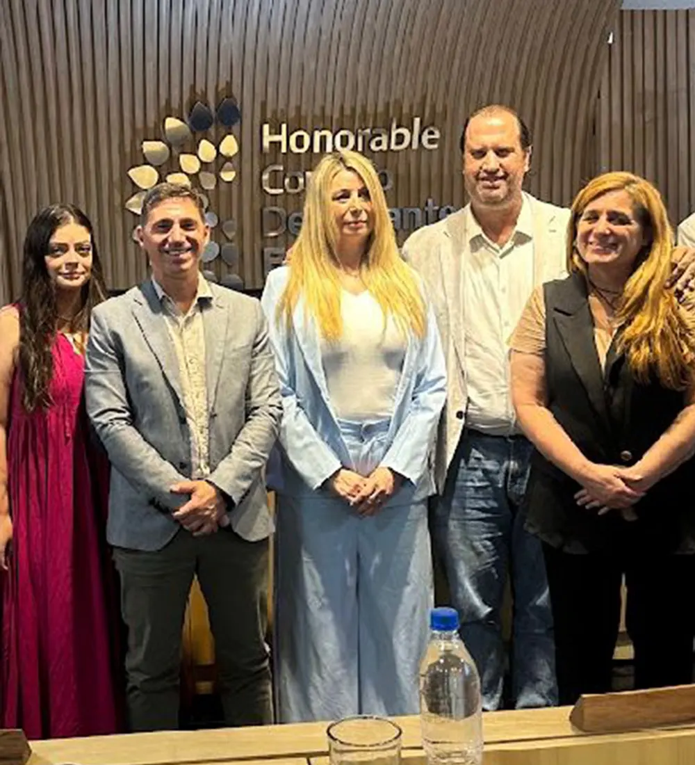 NOTICIAS ESCOBAR:EL CONCEJO DELIBERANTE DESIGNO A LA NUEVA DEFENSORA DEL PUEBLO DE ESCOBAR