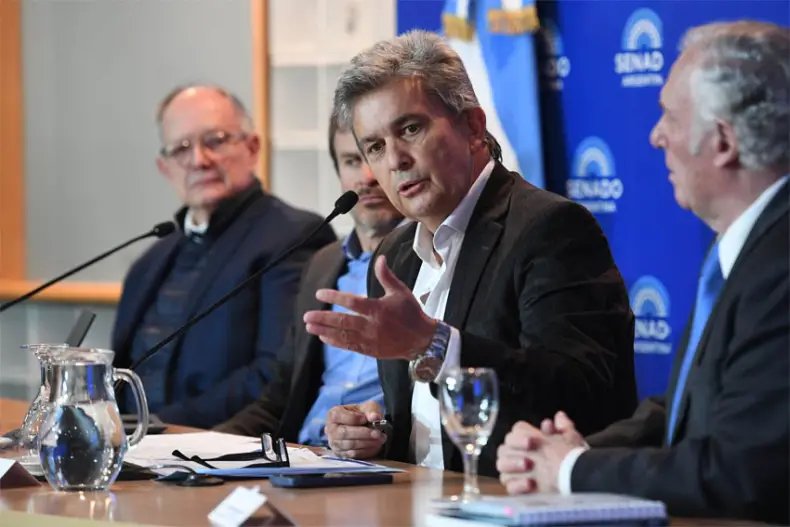 Zimmermann reclam&oacute; una nueva Ley de Coparticipaci&oacute;n