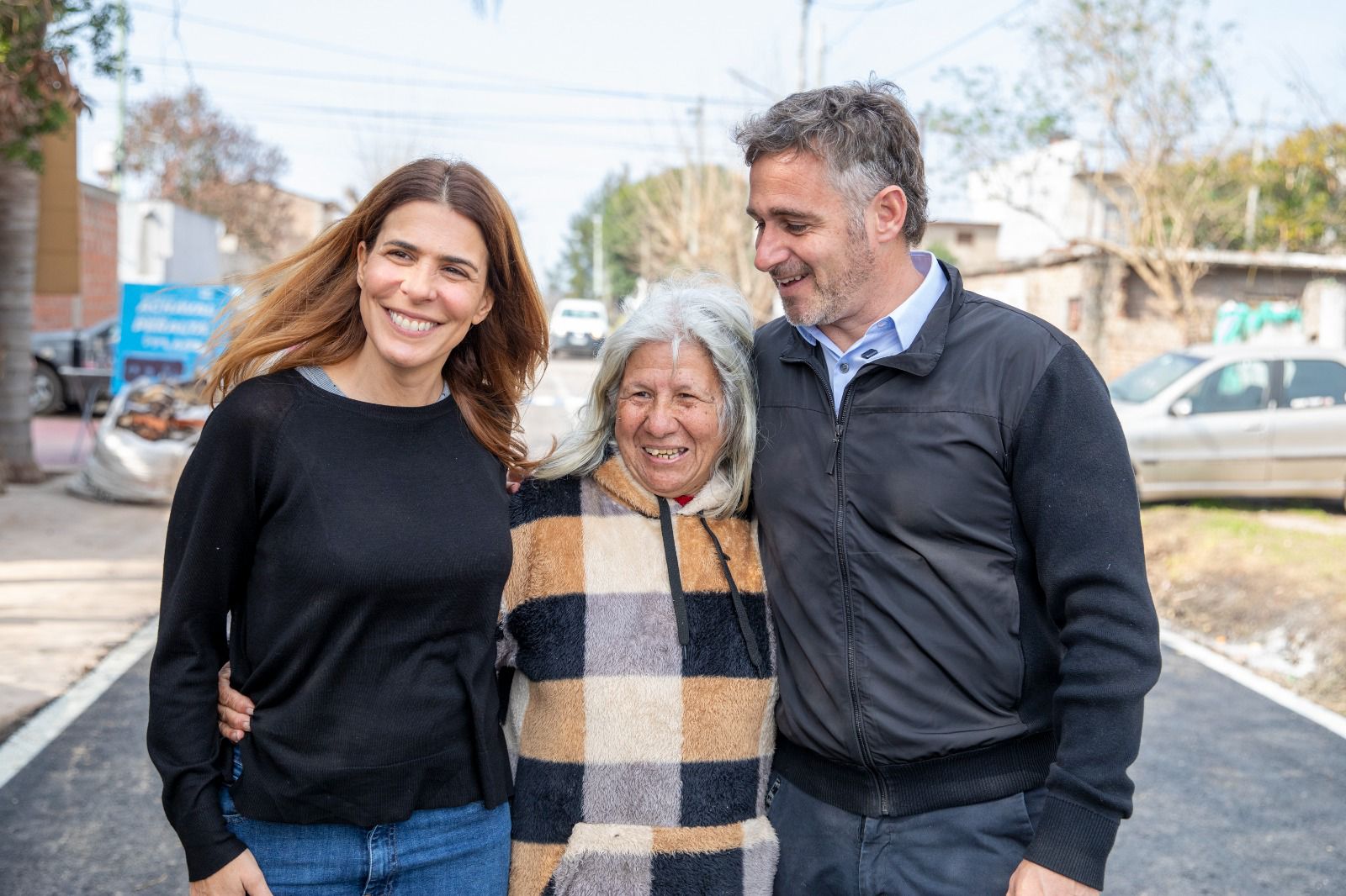 NOTICIAS PILAR:*Federico Achával y Soledad Peralta inauguraron el nuevo acceso a Pinazo*