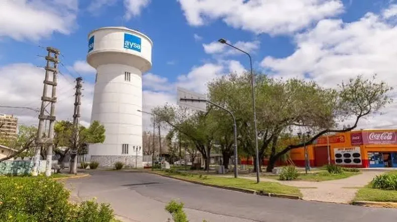 NOTICIAS PILAR: TARIFAS DE SERVICIOS DE AGUA , POR LAS NUVES.