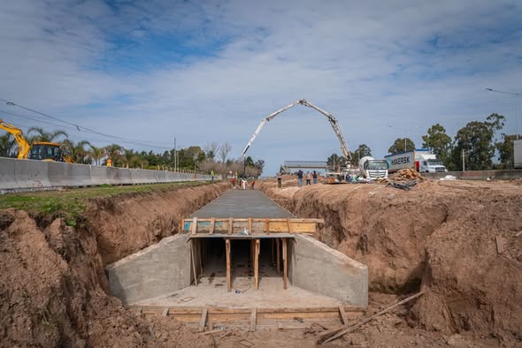 NOTICIAS CAMPANA: ABELLA DESTACO LA OBRA HIDRAULICA QUE SE REALIZA JUNTO AL NUEVO ACCESO AL PARQUE INDUSTRIAL