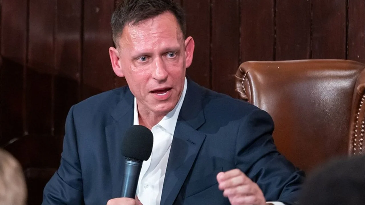 Diputados opositores y expertos debatir&aacute;n ma&ntilde;ana las motivaciones detr&aacute;s de la presencia de Thiel en el pa&iacute;s