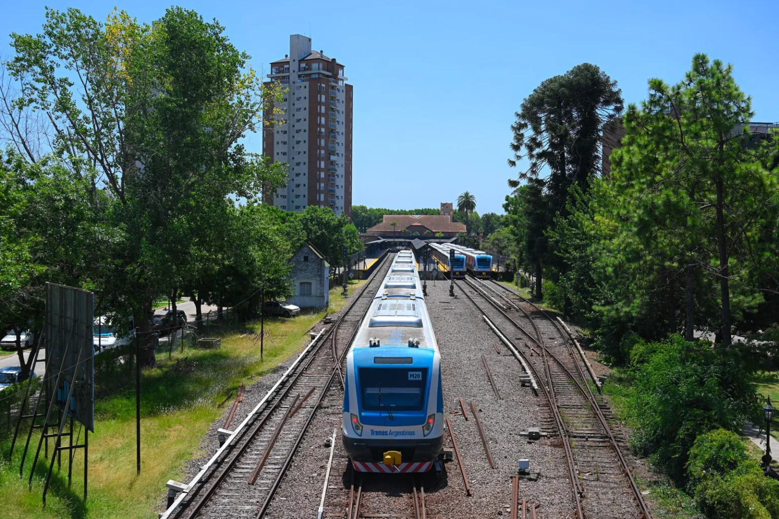 Ferrov&iacute;as deber&aacute; pagar casi $200 millones por una pasajera que cay&oacute; del tren durante un robo