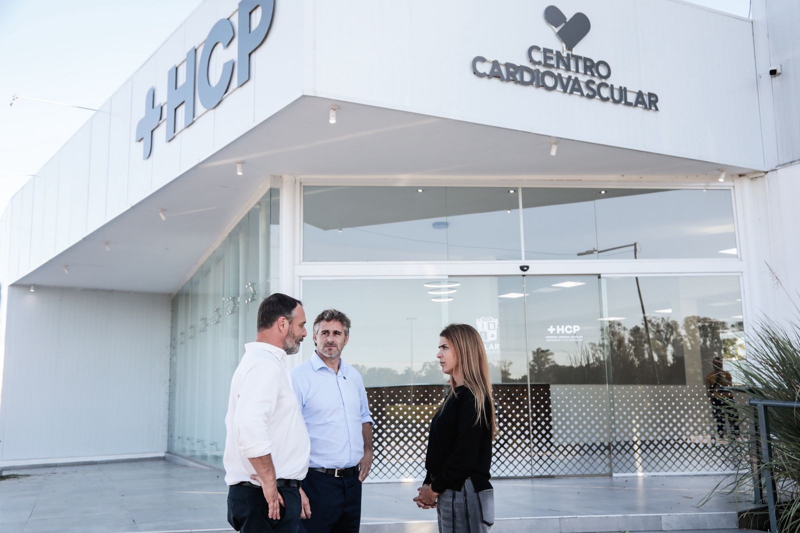 NOTICIAS PILAR: ACHAVAL ACOMPA&Ntilde;O UNA JORNADA DE APTOS FISICOS EN EL CENTRO CARDIOVASCULAR DEL HCP