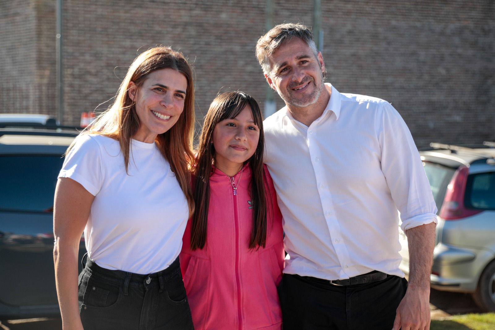 NOTICIAS PILAR:Peralta y Achával recorrieron la nueva plaza que transforma Manuel Alberti*